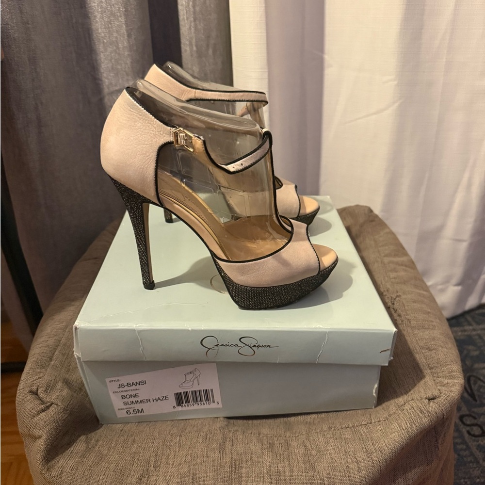 Jessica Simpson peep toe heels